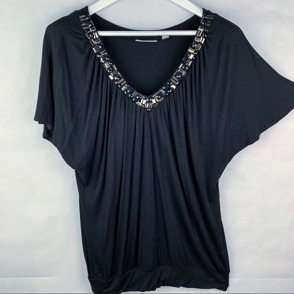 AVENUE | Jeweled Neckline Top size 14/16